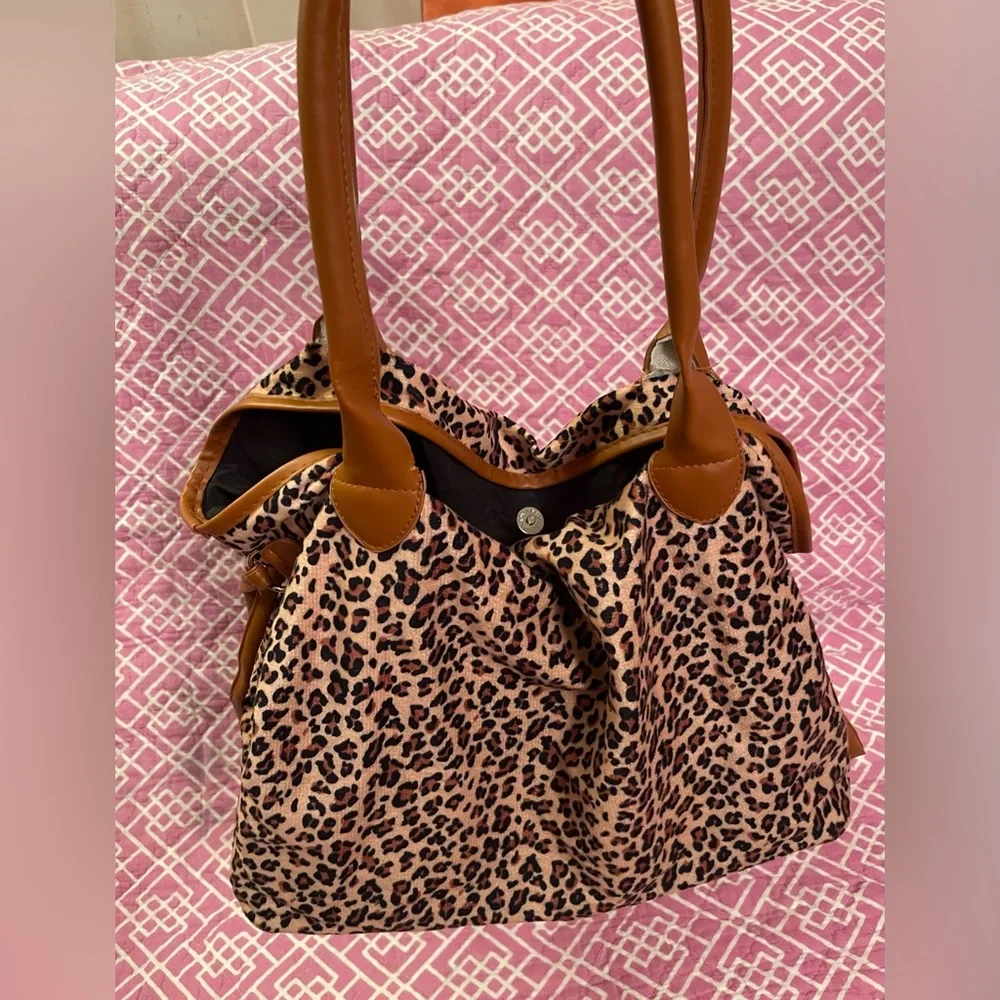 Cheetah Purse - Picture 5 of 8